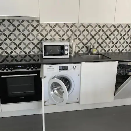 Business Flat, Gare, Bus & Centre A Pied * Sion