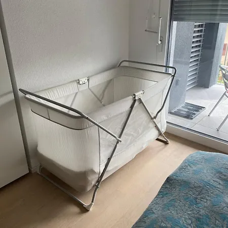 Business Flat, Gare, Bus & Centre A Pied