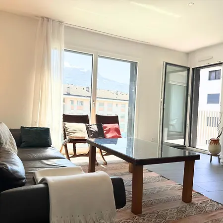 Business Flat, Gare, Bus & Centre A Pied * Sion
